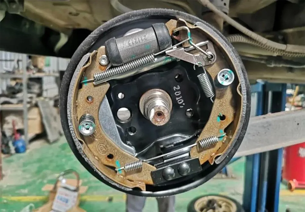 YAMAHA YBR125 JYM125 Motorcycle Brake Shoes